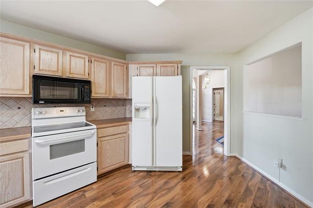 1243 Wynford Woods SW, Marietta, GA 30064