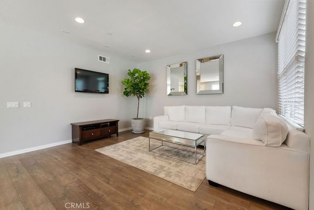 52 Origin, Irvine, CA 92618