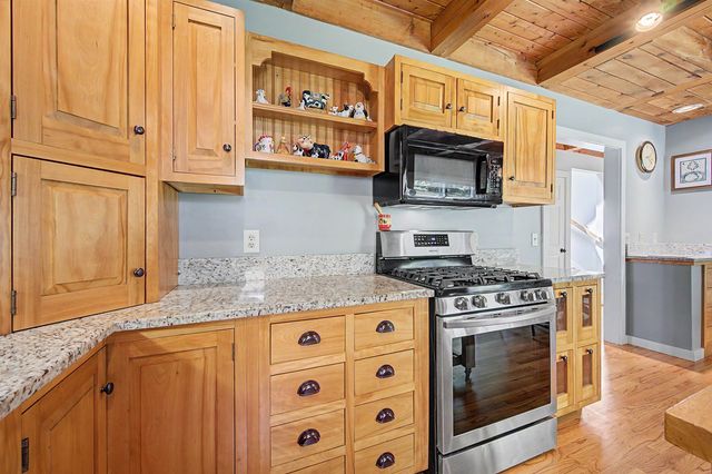363 Cash Street, Croydon, NH 03773