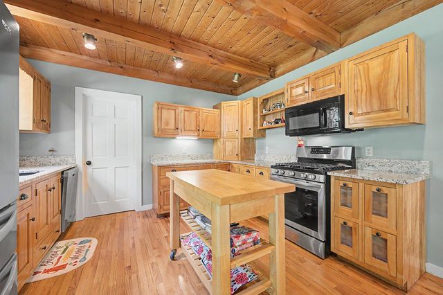 363 Cash Street, Croydon, NH 03773