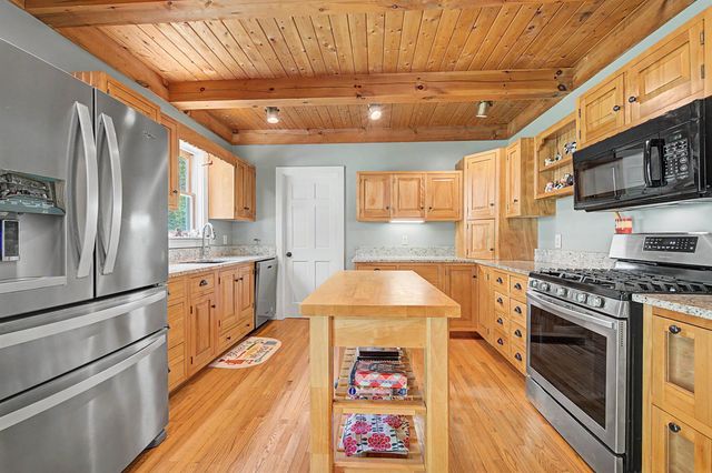 363 Cash Street, Croydon, NH 03773