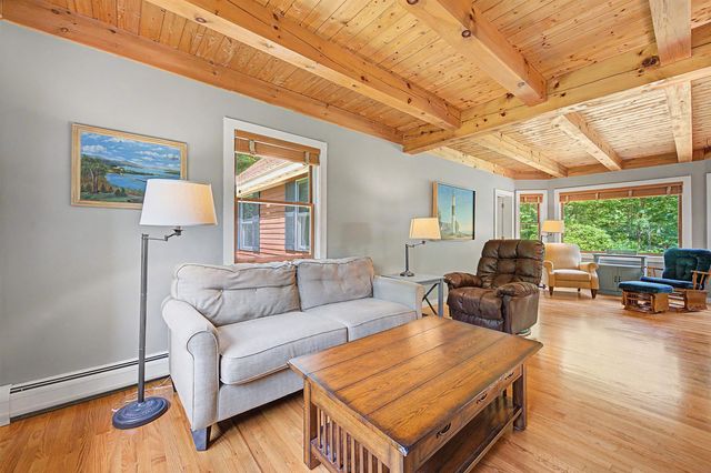 363 Cash Street, Croydon, NH 03773