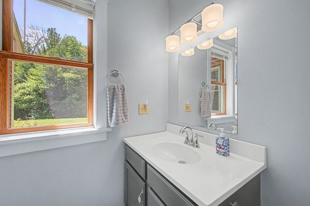363 Cash Street, Croydon, NH 03773