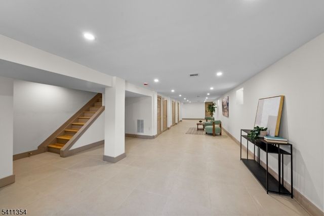 221 Clerk St, Jersey City, NJ 07305