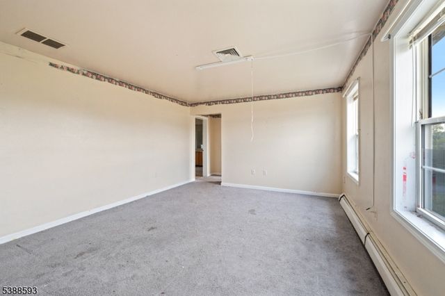 22 Biser Rd, Delaware Twp., NJ 08822