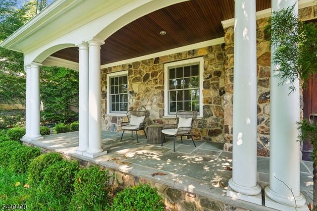 19 Hilltop Rd, Millburn Twp., NJ 07078