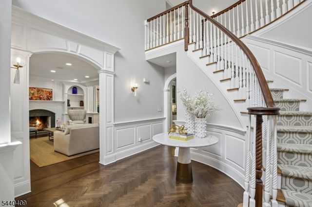 19 Hilltop Rd, Millburn Twp., NJ 07078