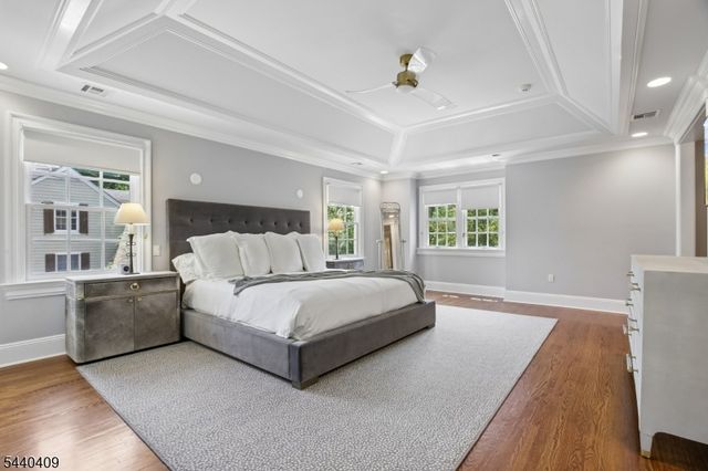 19 Hilltop Rd, Millburn Twp., NJ 07078