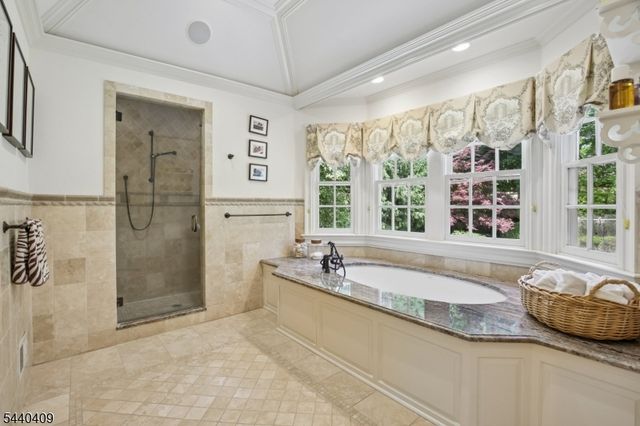 19 Hilltop Rd, Millburn Twp., NJ 07078