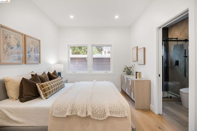 2516 Calhoun St, Alameda, CA 94501