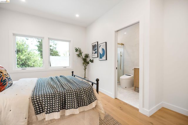 2516 Calhoun St, Alameda, CA 94501