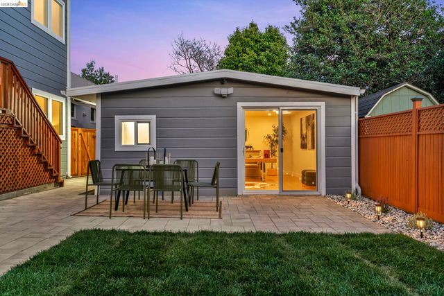 2516 Calhoun St, Alameda, CA 94501