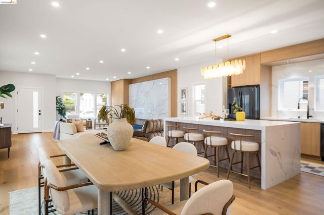 2516 Calhoun St, Alameda, CA 94501