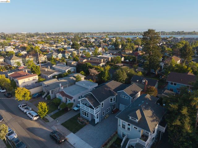 2516 Calhoun St, Alameda, CA 94501