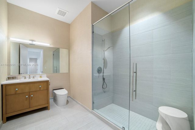 2675 S Bayshore Dr 602S, Miami, FL 33133