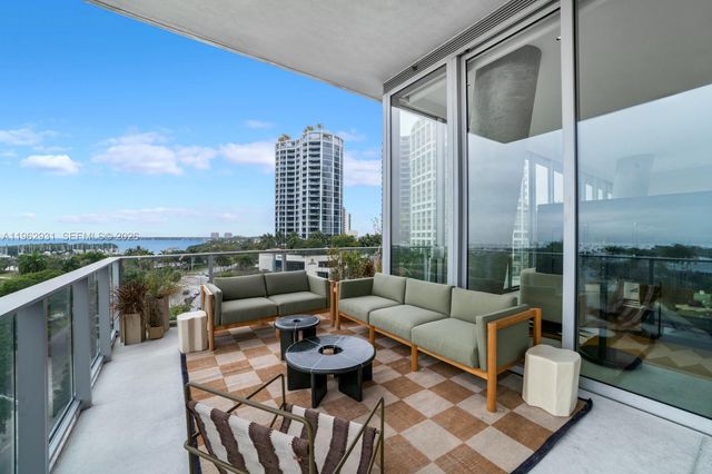 2675 S Bayshore Dr 602S, Miami, FL 33133