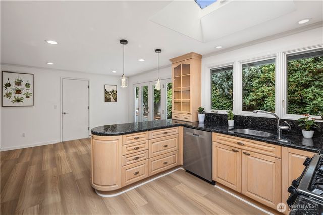 14115 SE 45th Street, Bellevue, WA 98006