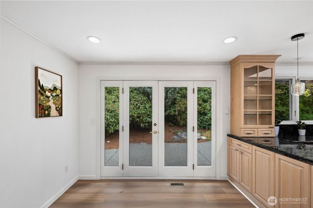 14115 SE 45th Street, Bellevue, WA 98006
