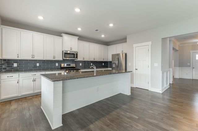 10829 Prairie Lake Drive, Apison, TN 37302