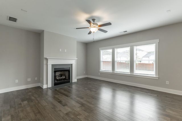 10829 Prairie Lake Drive, Apison, TN 37302