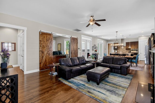 4152 Home Town Lane, Ravenel, SC 29470