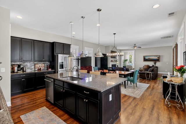 4152 Home Town Lane, Ravenel, SC 29470
