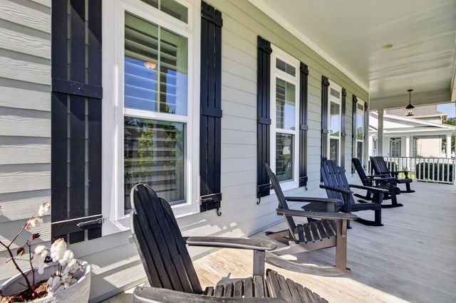 4152 Home Town Lane, Ravenel, SC 29470