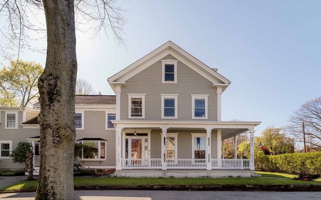 31 School St. 1, Andover, MA 01810