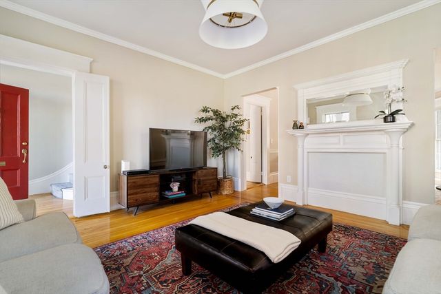 31 School St. 1, Andover, MA 01810