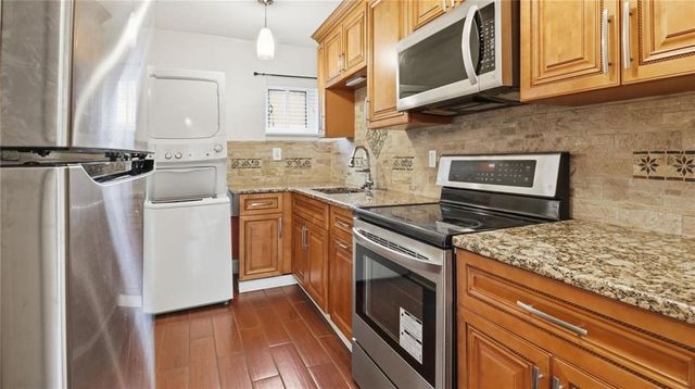 2252 Pernoshal Court, Atlanta, GA 30338