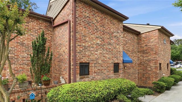 2252 Pernoshal Court, Atlanta, GA 30338