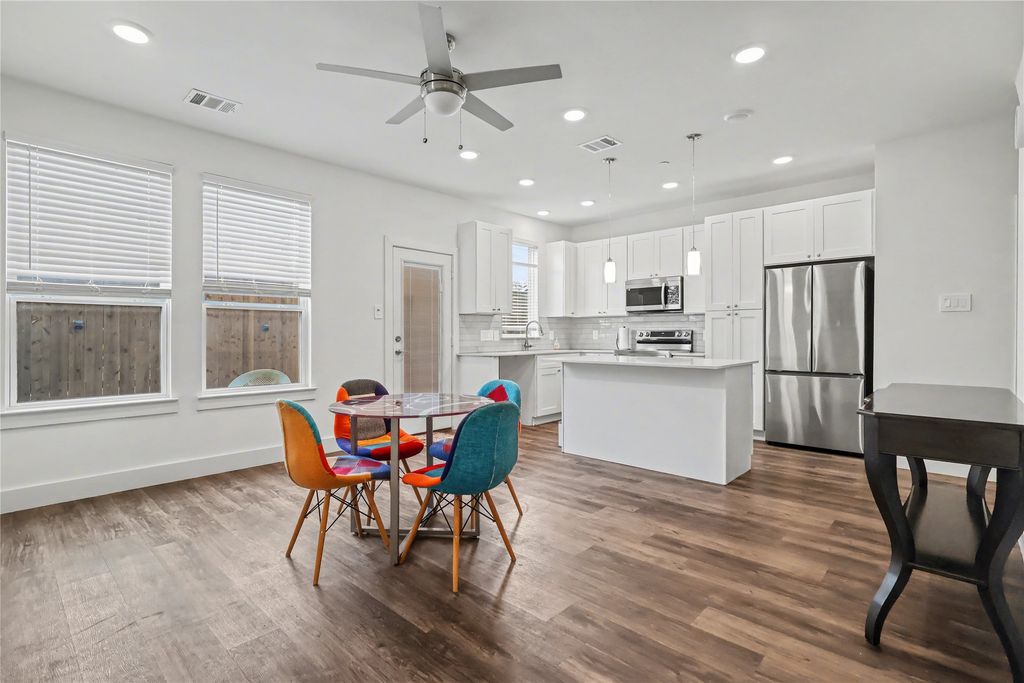 2116 Shea Road 103, Dallas, TX 75235