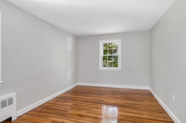 35 Forge Village Rd, Westford, MA 01886