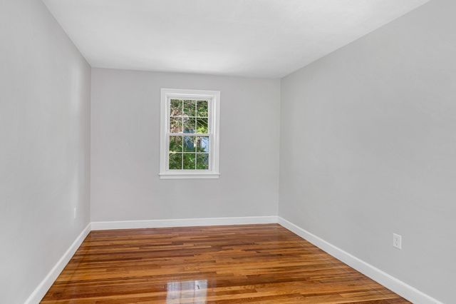 35 Forge Village Rd, Westford, MA 01886
