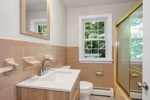 35 Forge Village Rd, Westford, MA 01886
