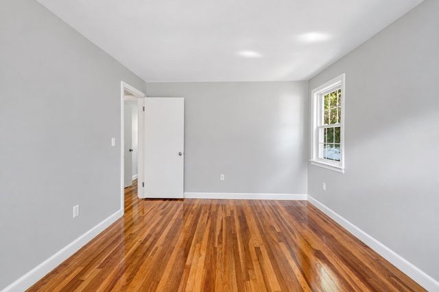 35 Forge Village Rd, Westford, MA 01886