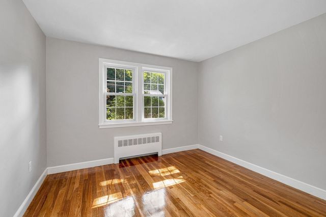 35 Forge Village Rd, Westford, MA 01886