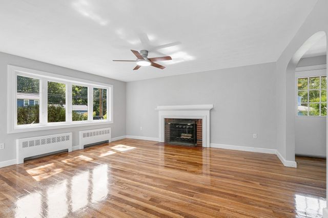 35 Forge Village Rd, Westford, MA 01886