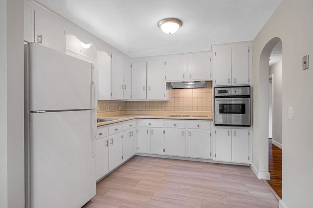 35 Forge Village Rd, Westford, MA 01886
