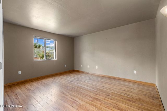 3910 S Via Del Ruisenor, Green Valley, AZ 85622