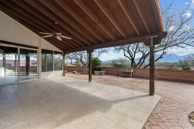 3910 S Via Del Ruisenor, Green Valley, AZ 85622