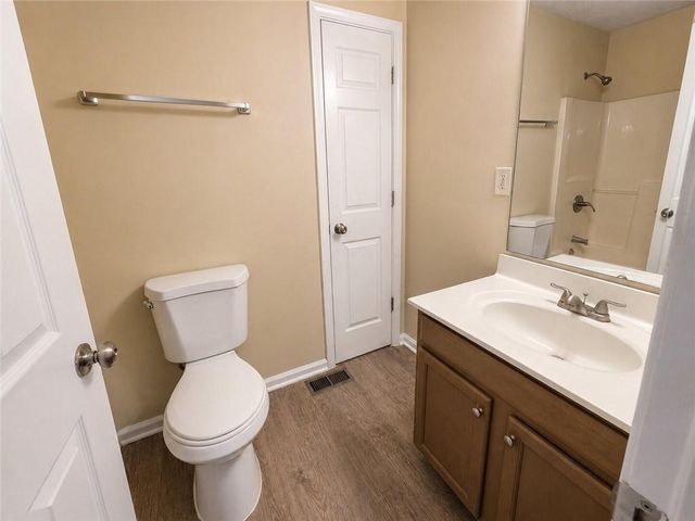 2095 Oakpointe Court, Buford, GA 30519