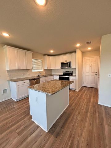 4444 Sagecroft Road, Fort Worth, TX 76036