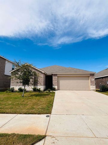 4444 Sagecroft Road, Fort Worth, TX 76036