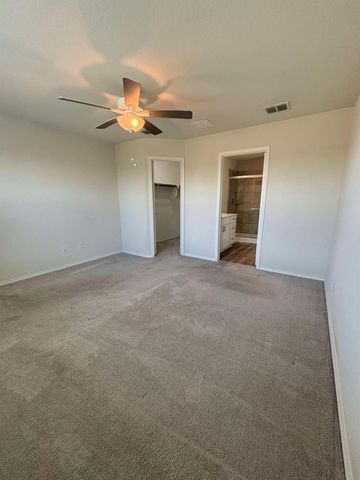 4444 Sagecroft Road, Fort Worth, TX 76036