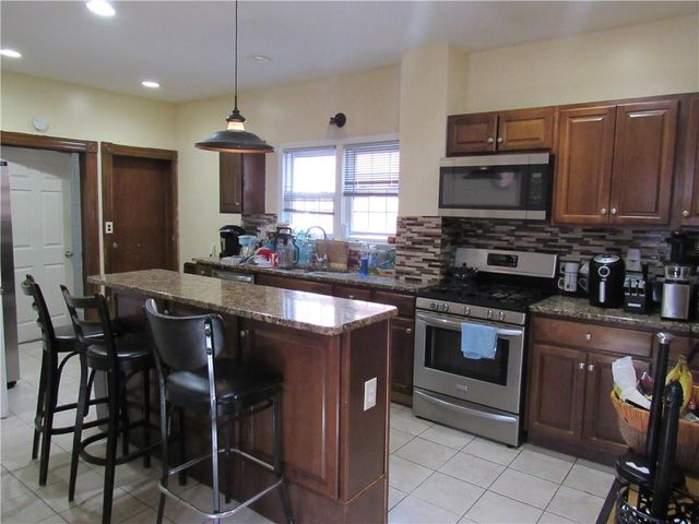17 Little Avenue, Middletown, NY 10940