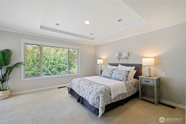 9726 SE 40th Street, Mercer Island, WA 98040