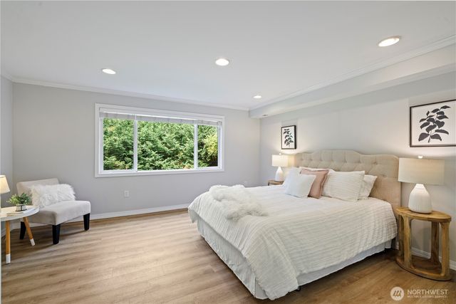 9726 SE 40th Street, Mercer Island, WA 98040