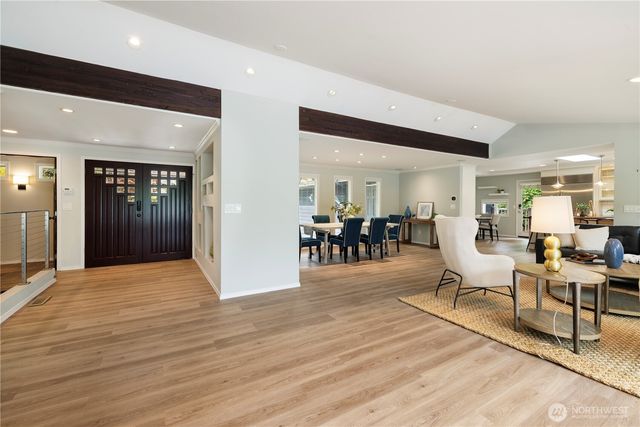 9726 SE 40th Street, Mercer Island, WA 98040
