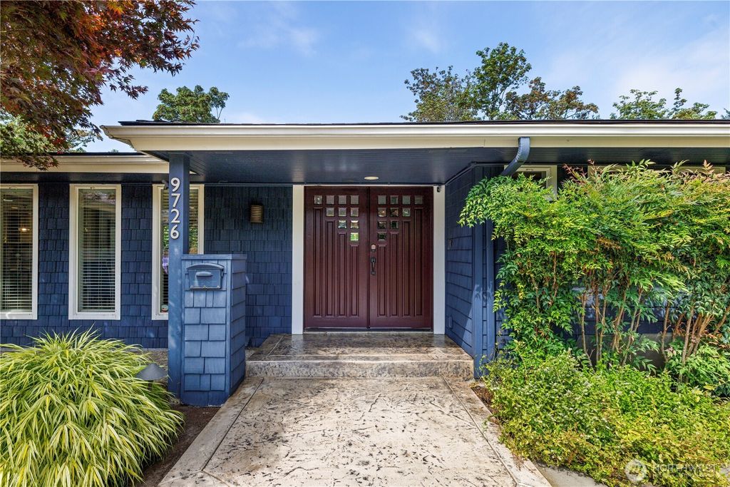 9726 SE 40th Street, Mercer Island, WA 98040